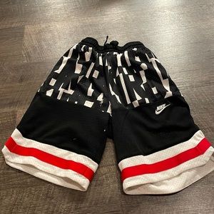 boys nike shorts
